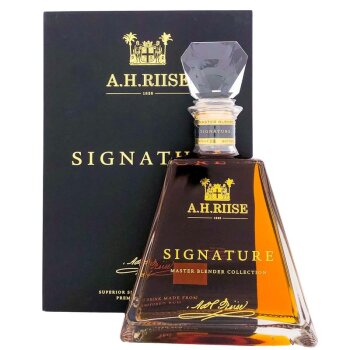 A.H. Riise Signature + Box 700ml 40% Vol.